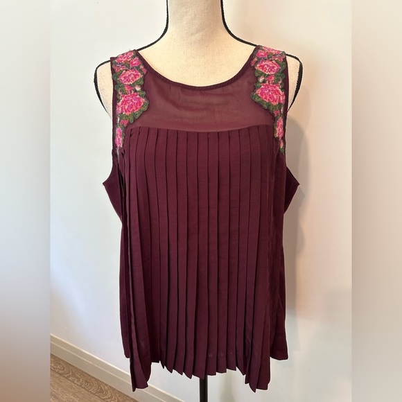American Eagle Outfitters Tops - American  Eagle Outfitters Burgundy Pleated front with Floral Design XL